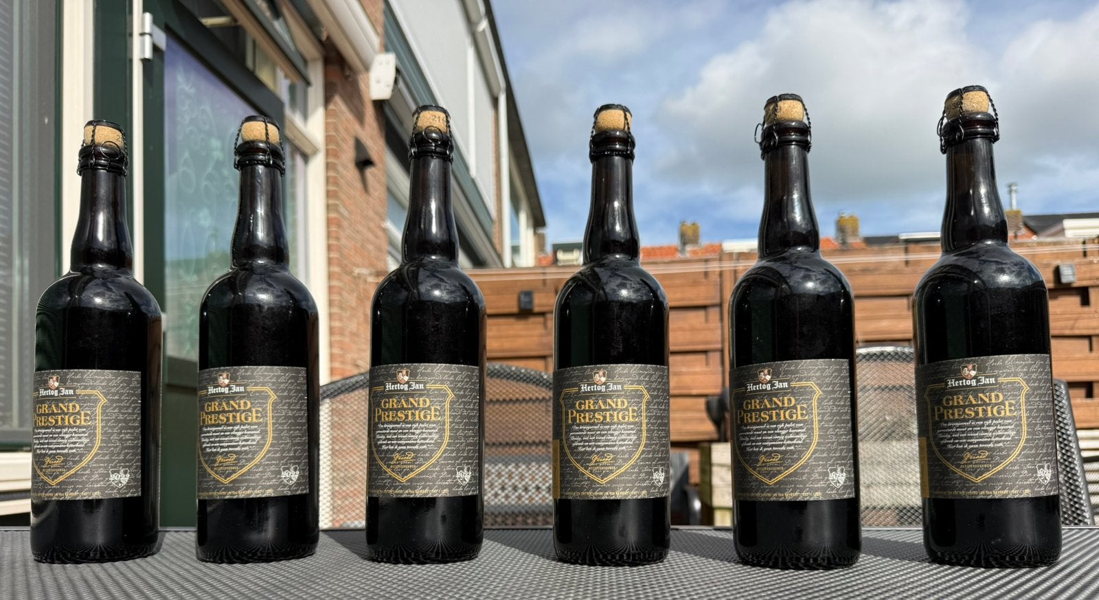Hertog Jan Grand Prestige, Ophalen, Zo goed als nieuw, Flesje(s), Hertog Jan