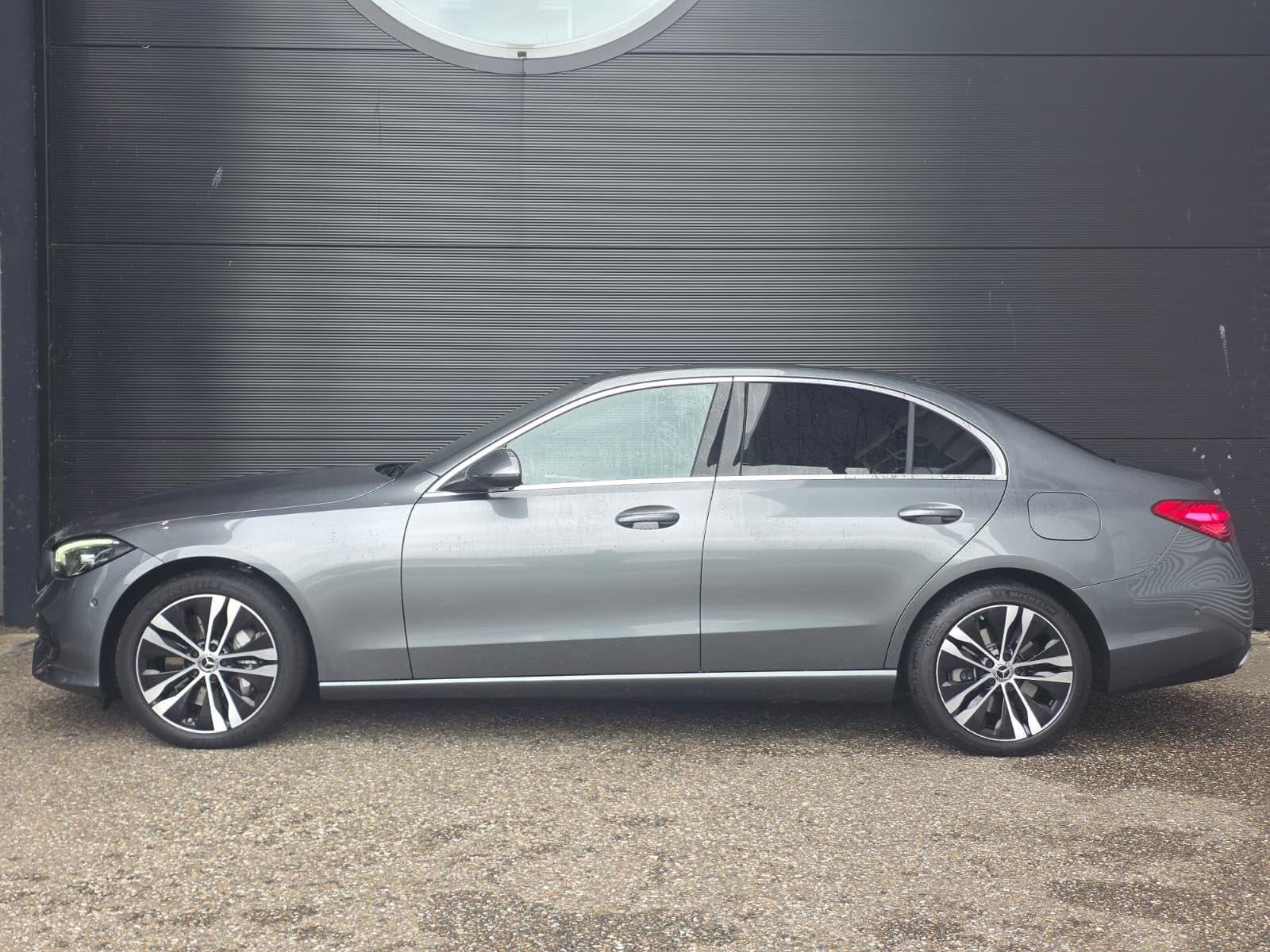 Mercedes-Benz C-klasse 300 e Luxury Line | Panoramaschuifdak, Auto's, Mercedes-Benz, Automaat, 1800 kg, Euro 6, 4 cilinders
