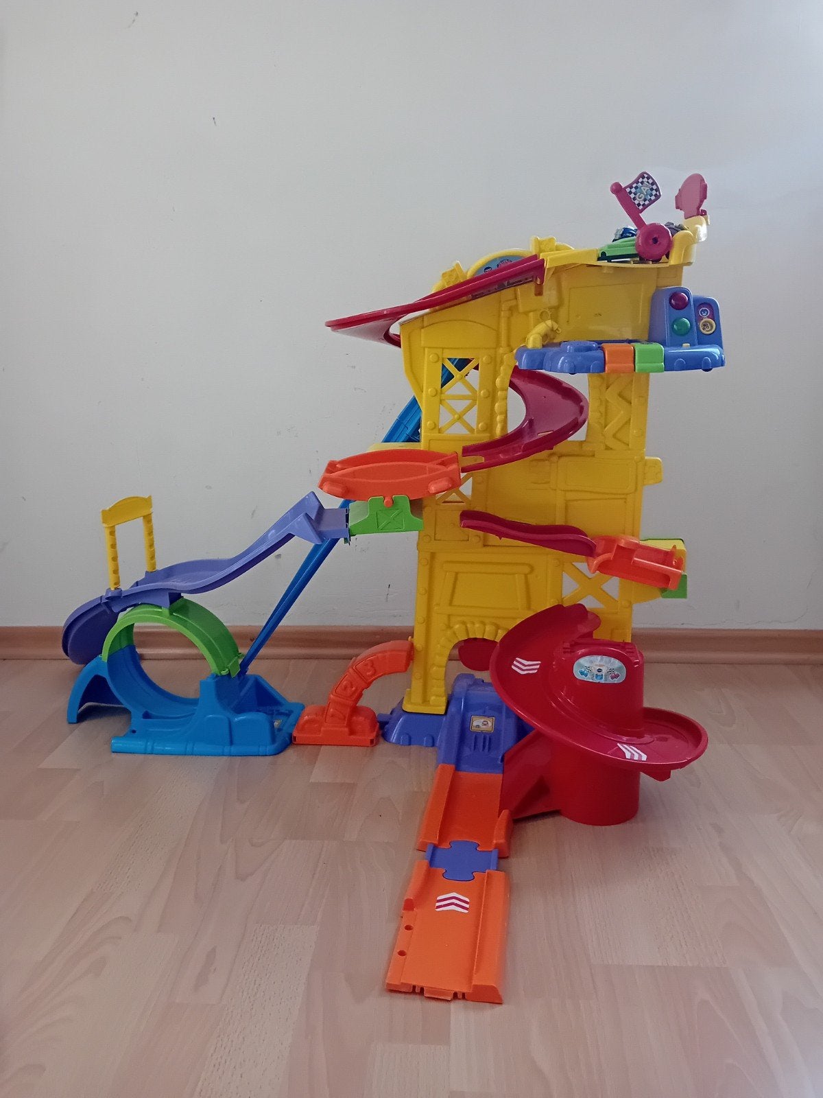 VTech Toet Toet Auto's Racebaan - Grote Speelset, Racebaan, Zelf te bouwen, Zo goed als nieuw, Overige aandrijving