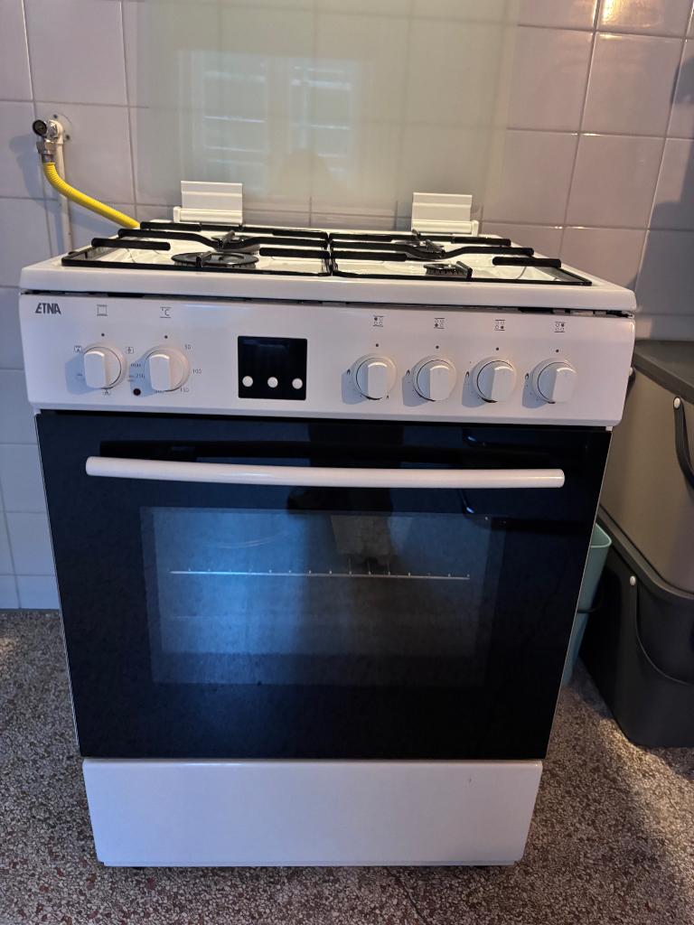 Gasfornuis ETNA (oven defect), Witgoed en Apparatuur, Fornuizen, Ophalen, Gebruikt, 4 kookzones, Gas