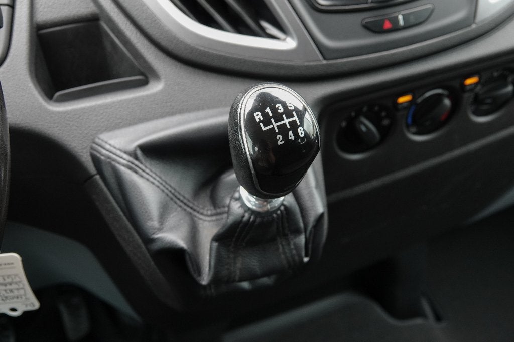 Foto 9 van Ford Transit | 170Pk | Dubbele Cabine | Achteruitrijcamera