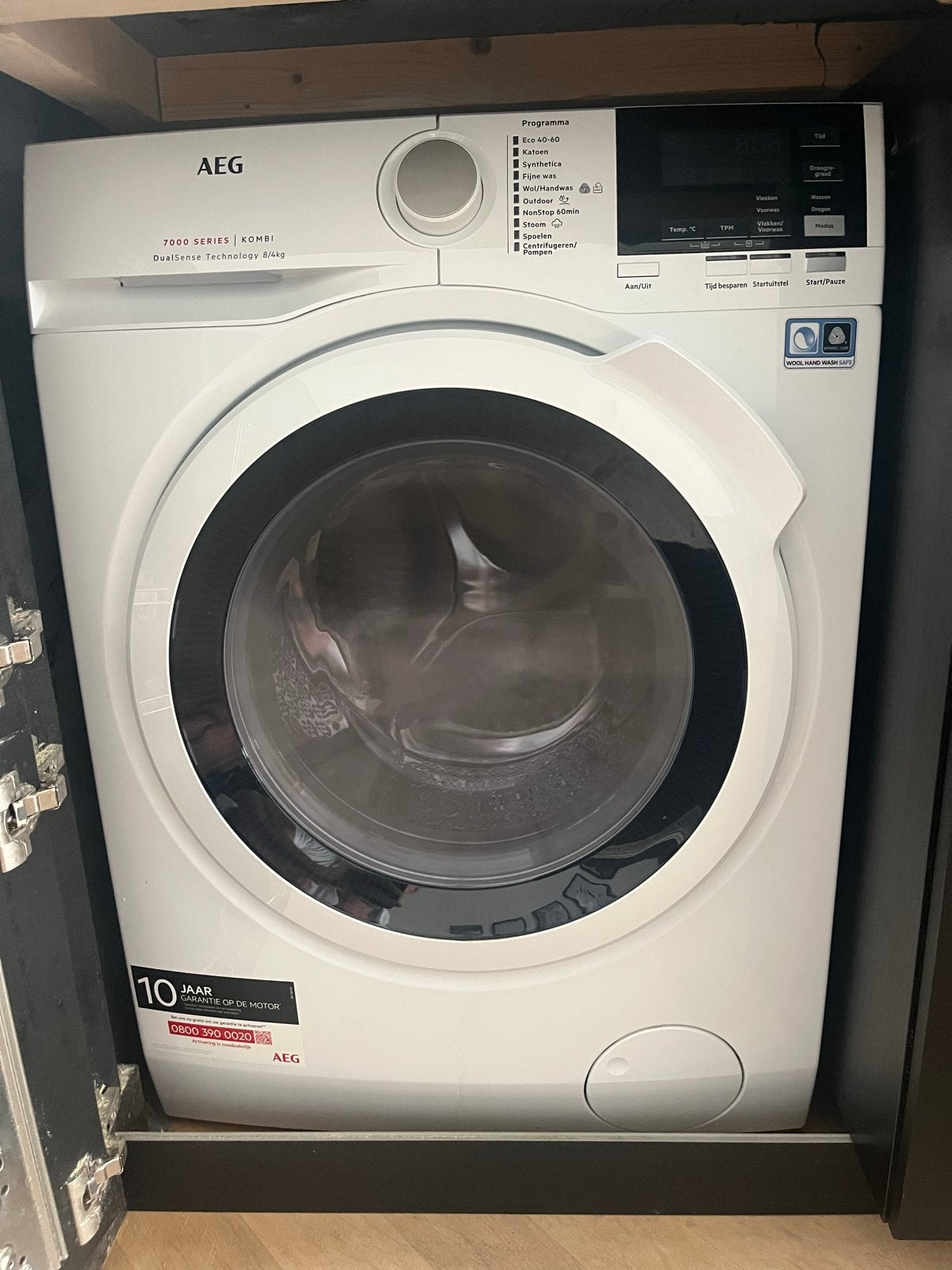 AEG L7WB86GW Wasmachine/Droger 8/4kg, Ophalen, 1200 tot 1600 toeren, 8 tot 10 kg, Zo goed als nieuw