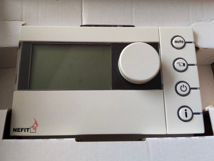 Thermostaat is goede staat. Moduline 300. Nefit., Doe-het-zelf en Verbouw, Ophalen