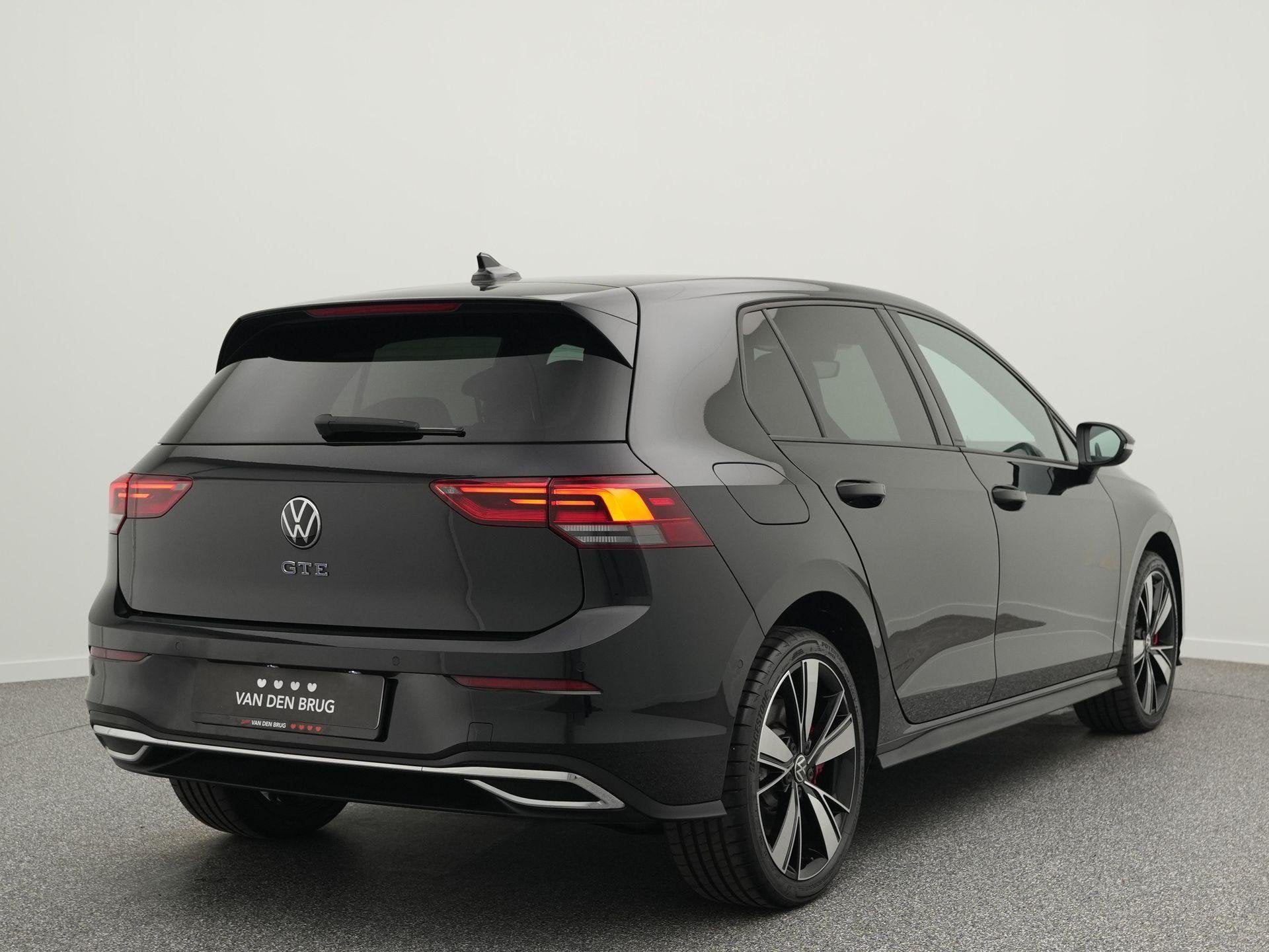 Volkswagen Golf 1.4 eHybrid GTE 245 pk | LED plus | Navigati, Auto's, Gebruikt, 4 cilinders, Zwart, 1500 kg
