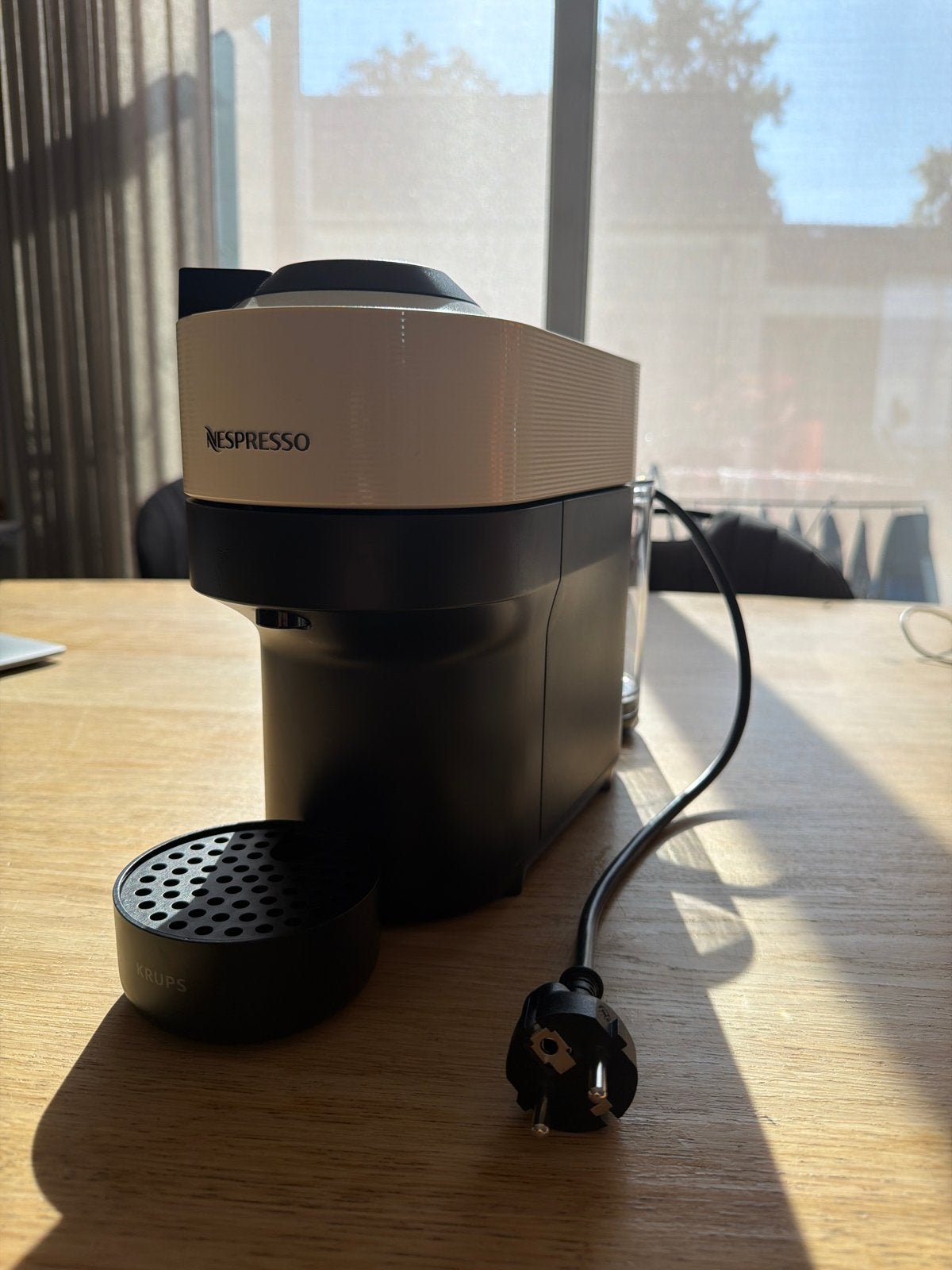 Nespresso Vertuo Pop Koffiemachine - Zo goed als nieuw