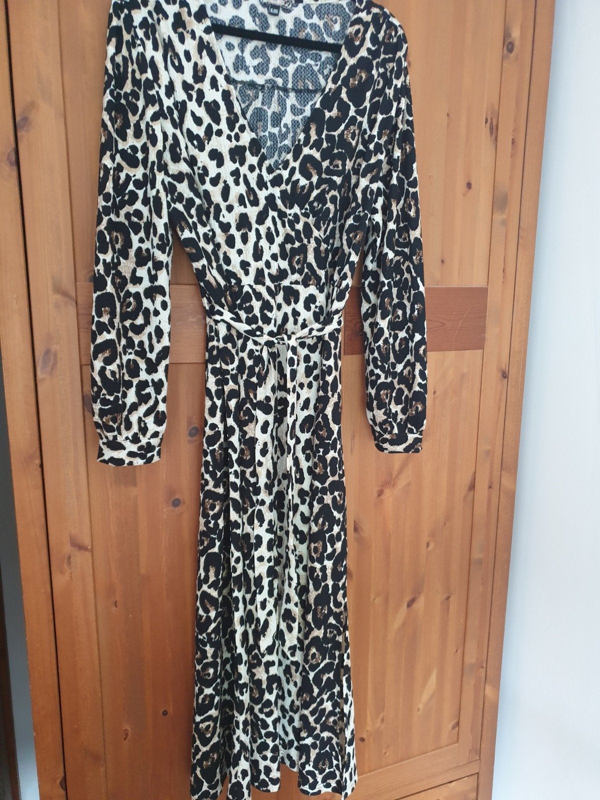 Leopardprint maxi jurk met lange mouwen, Kleding | Dames, Jurken, Ophalen of Verzenden