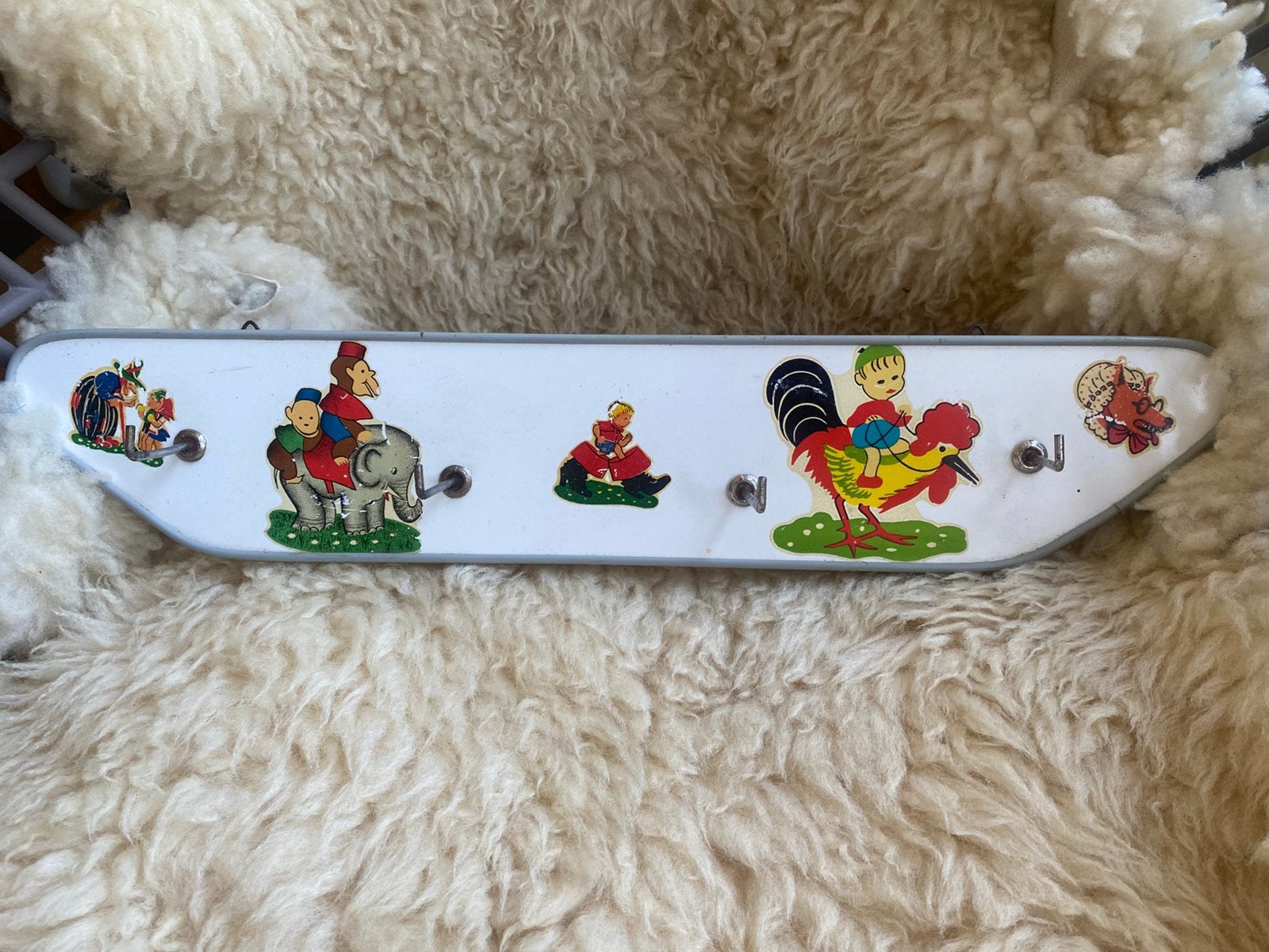Vintage kinder kapstok met haken, jaren ‘60, Ophalen of Verzenden, Zo goed als nieuw, Minder dan 100 cm, Kinderkapstok