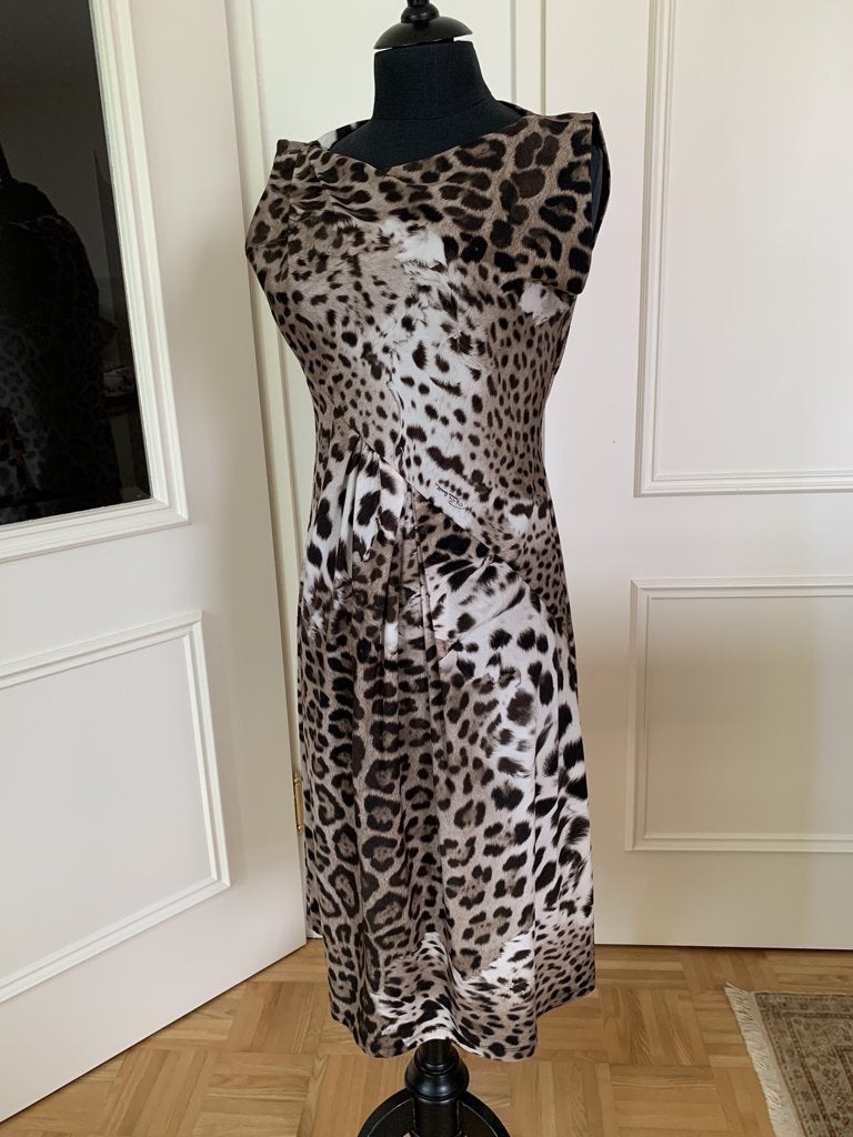 Cavalli Italy sexy jurk met luipaardprint, mt. 48IT 40/42NL, Maat 38/40 (M), Bruin, Verzenden, Nieuw