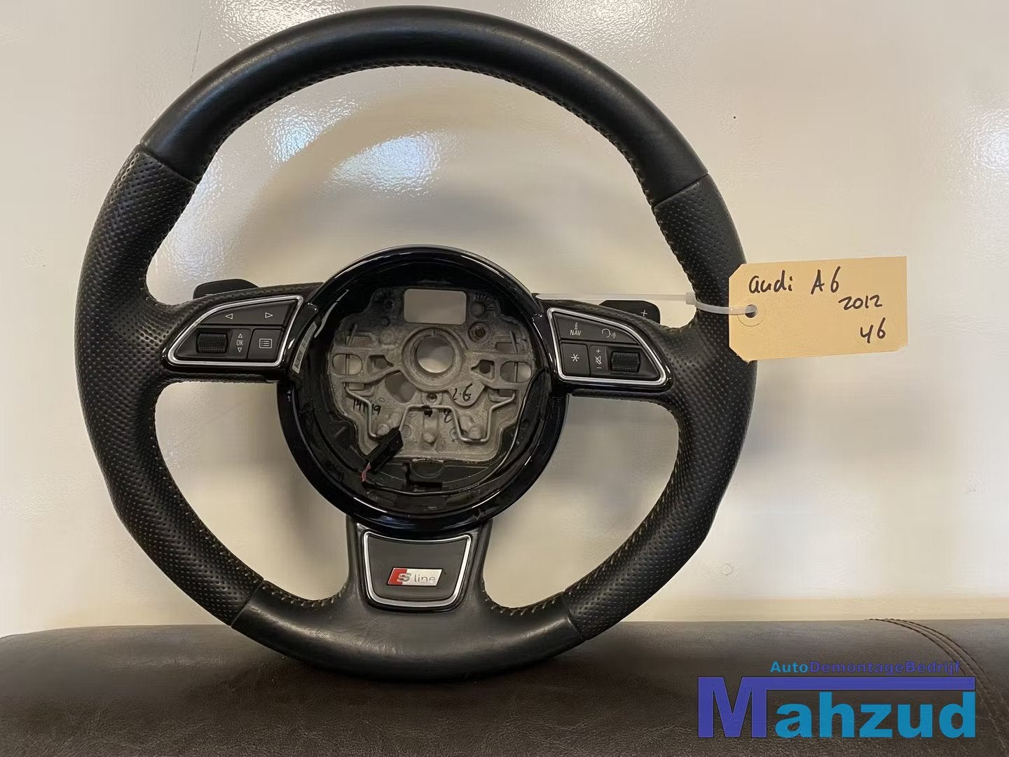 AUDI A6 C7 Stuurwiel stuur sportstuur met flipper, Gebruikt, AUDI AG, Auto-Union-Strasse 1
85045  Ingolstadt, DE, Kundenbetreuung@audi.de