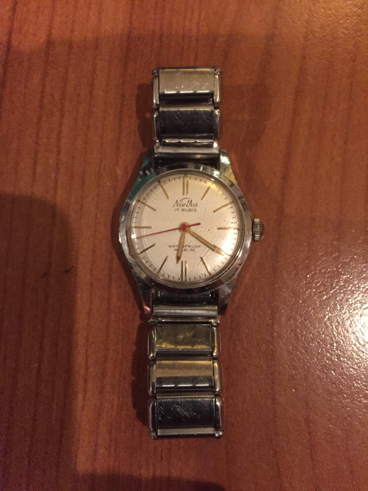 Horloge van het merk Nielka. Antiek.Werkt nog perfect., Ophalen, Overige merken