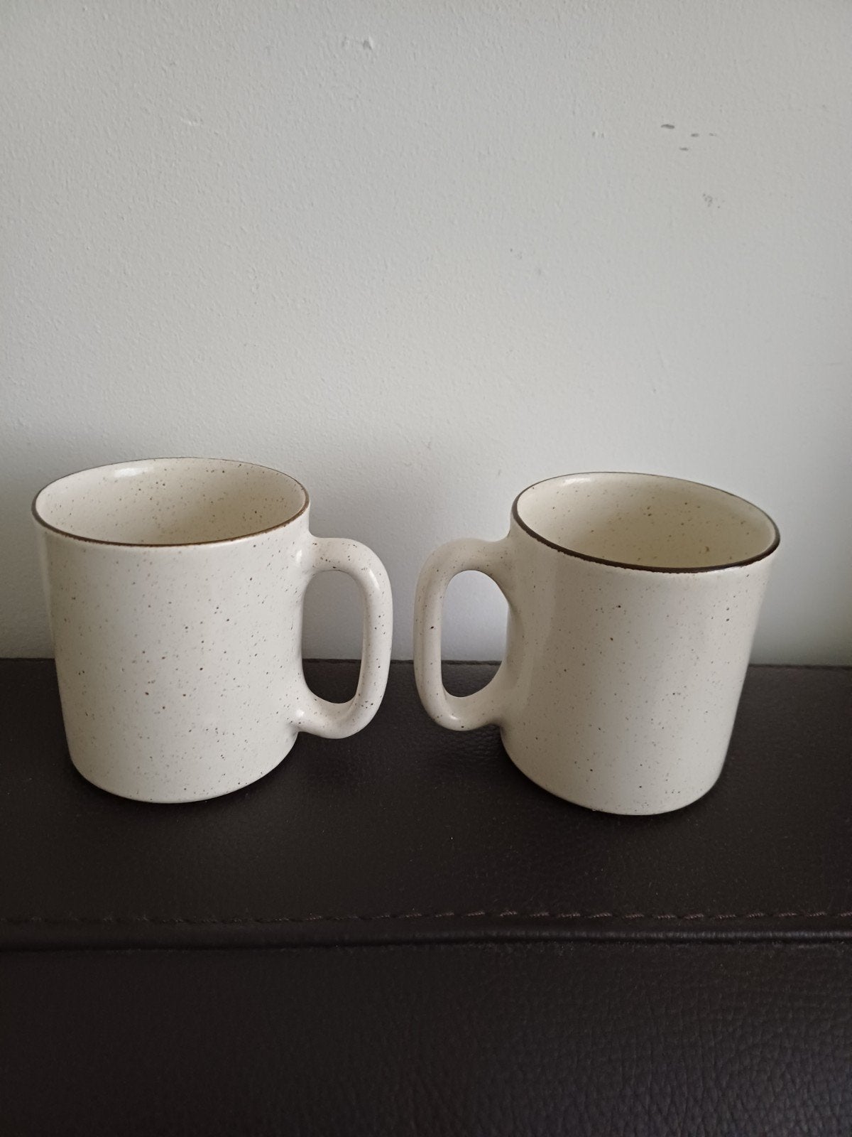 Set van 2 Zaalberg aardewerk mokken, beige (jaren '80), Antiek en Kunst, Ophalen of Verzenden