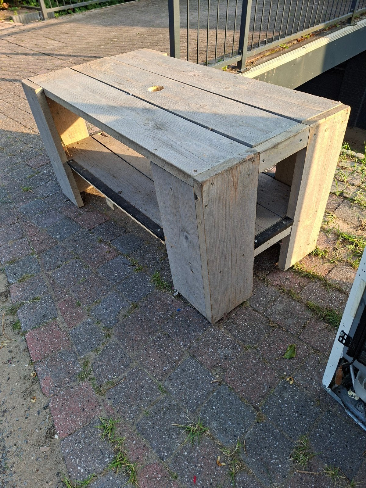GRATIS zware houten tuin salon tafel, Huis en Inrichting, Tafels | Salontafels, Ophalen, Gebruikt, 100 tot 150 cm, 50 tot 100 cm