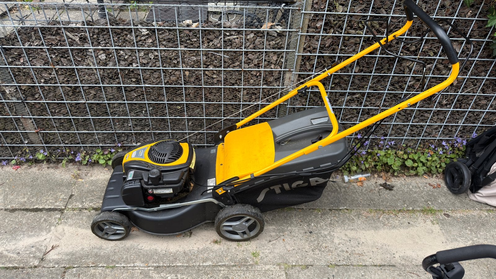 Stiga Combi 48 S B grasmaaier - start en loopt, Tuin en Terras, Grasmaaiers, Ophalen, Cirkelmaaier, Gebruikt, Opvangbak