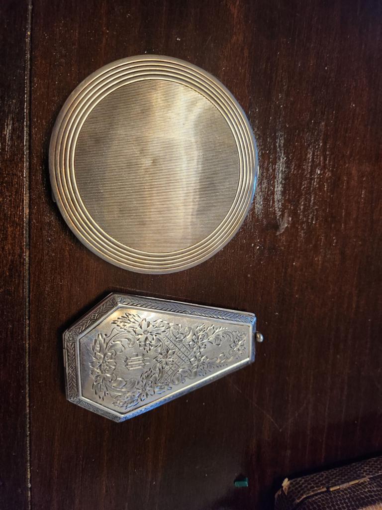 2 Sterling Zilveren Poederdozen, waaronder 1 zeer oud, Ophalen of Verzenden