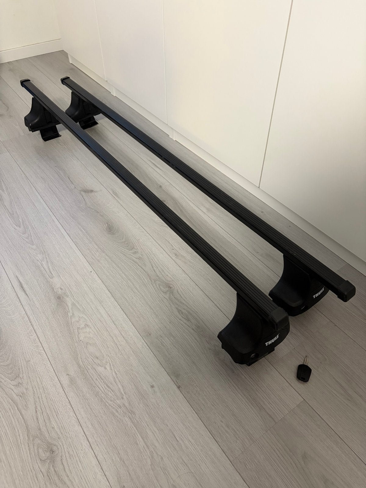 Thule dakdragers met slot en sleutel Golf 7, Auto diversen, Dakdragers, Ophalen, Gebruikt