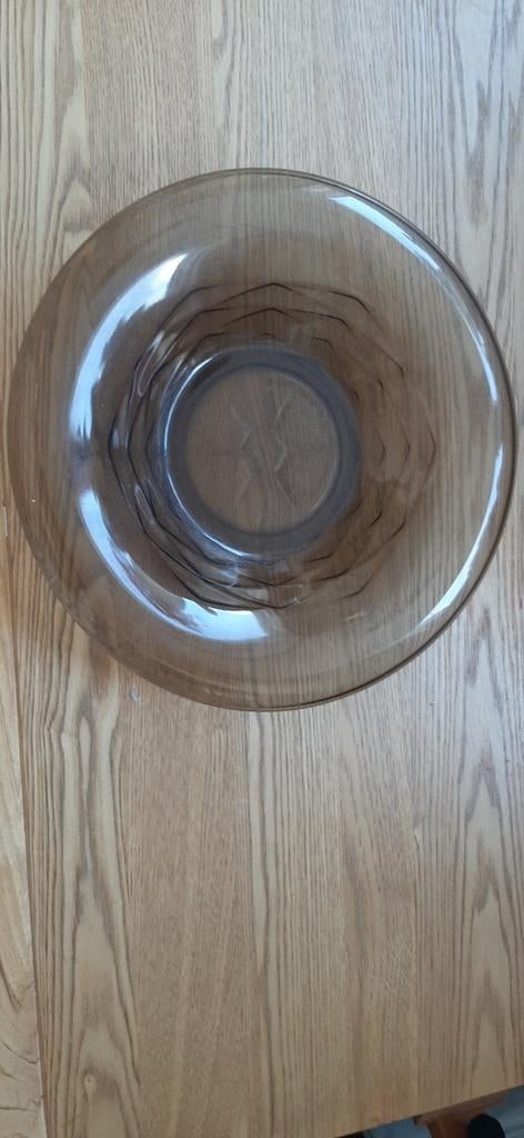 Schaal bruin rookglas, Ophalen of Verzenden, Zo goed als nieuw, Rond, Glas