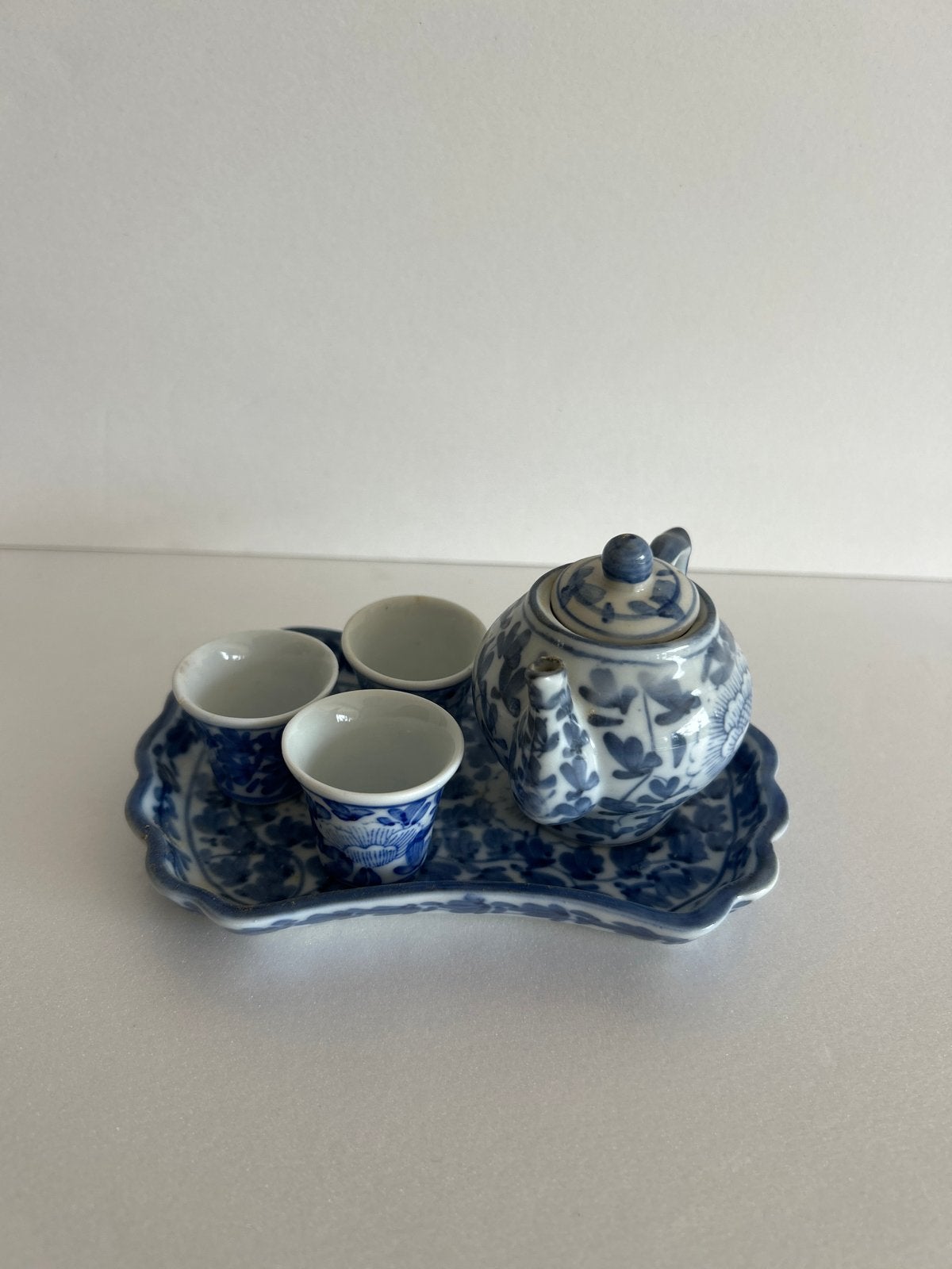 Antieke Chinese mini theeset met blauw-wit decor, Antiek en Kunst, Ophalen of Verzenden