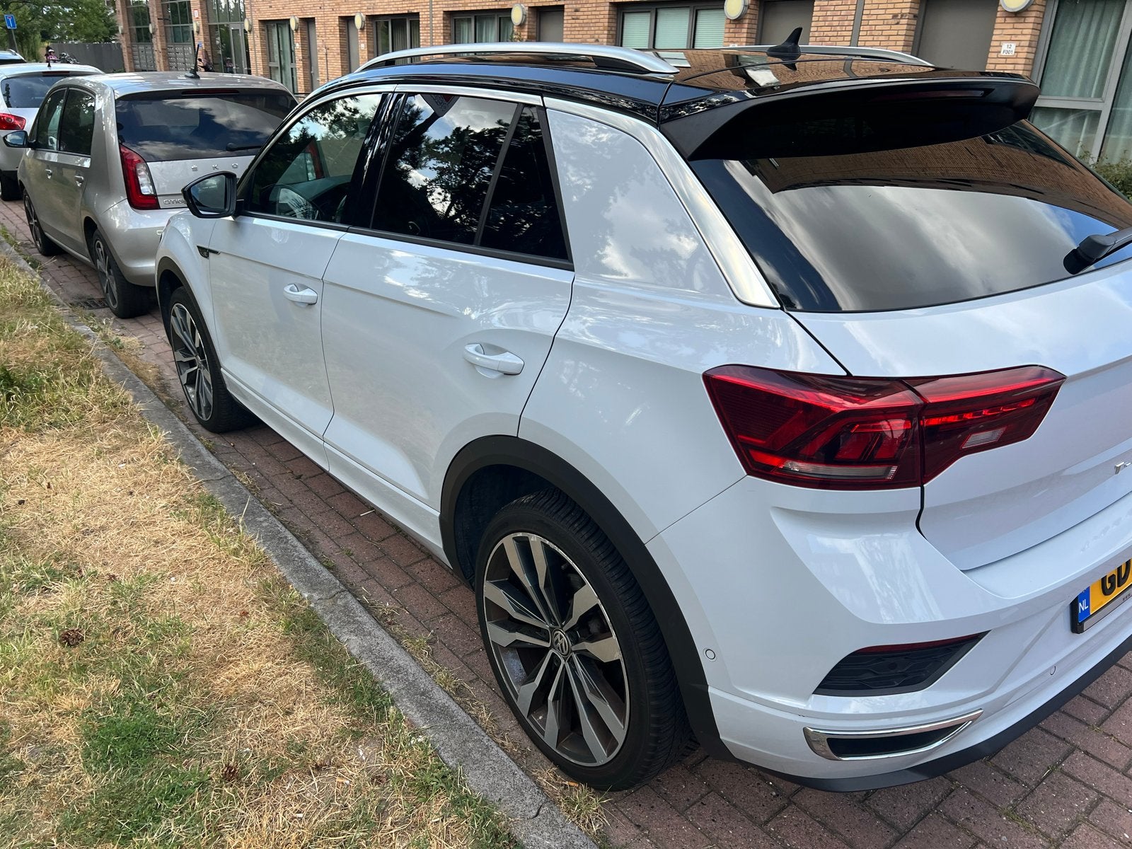 Volkswagen T-Roc 2.0 TSI 190pk 4Motion 7-DSG 2019 Wit, Auto's, Automaat, 1984 cc, Wit, Vierwielaandrijving