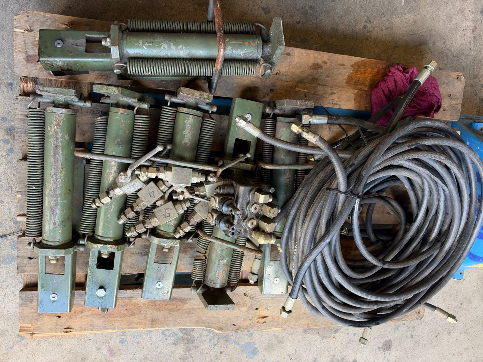 Hydrauliek cilinders slangen kogelkranen, Ophalen, Gebruikt, Q, W