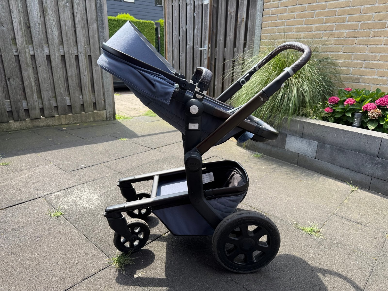 Joolz Day3 kinderwagen - Compleet en in prima staat., Kinderen en Baby's, Kinderwagens en Combinaties, Gebruikt, Verstelbare duwstang