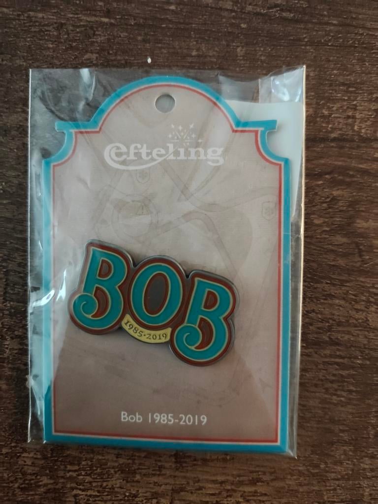 Bob 1985-2029, Ophalen of Verzenden, Nieuw, Button of Speldje
