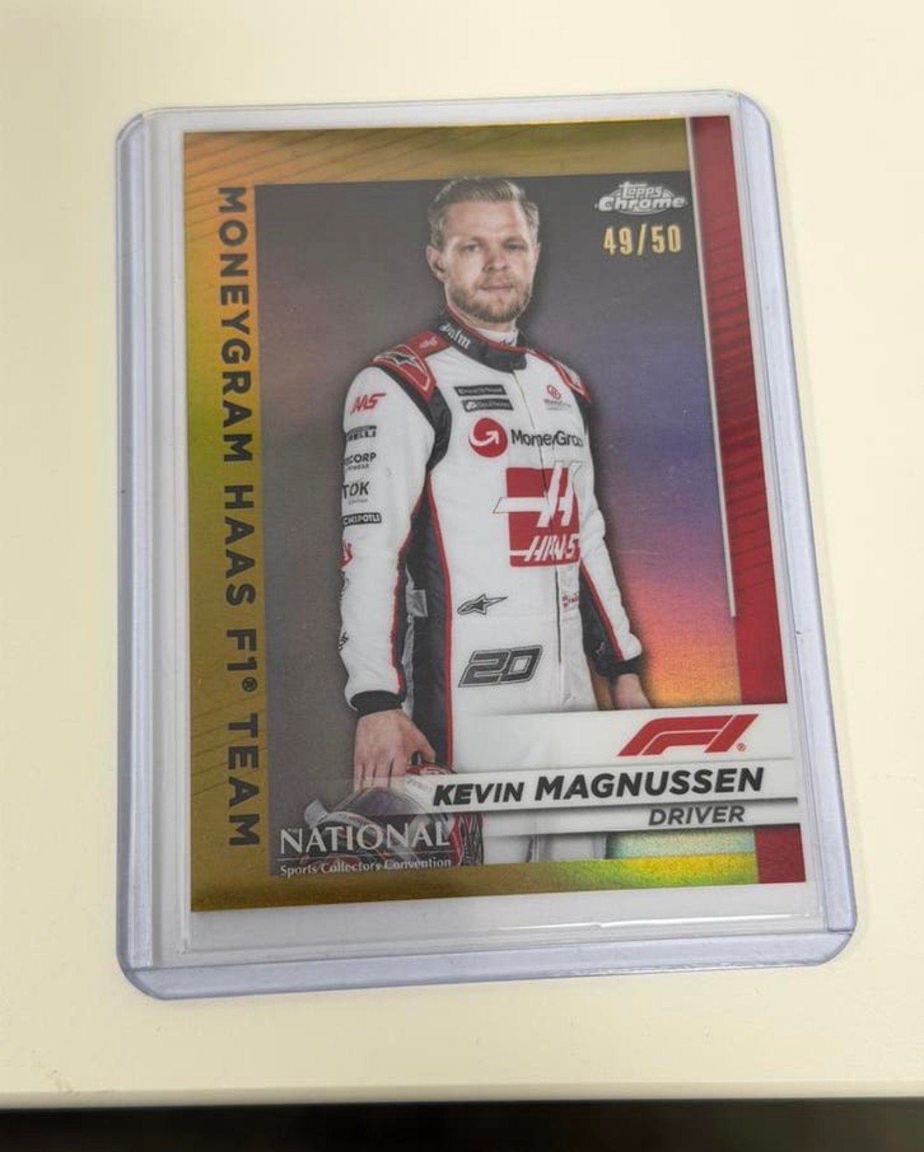 F1 Topps Chrome 2023 Magnussen Gold /50 formula 1 Limited, Ophalen of Verzenden, Nieuw, Formule 1