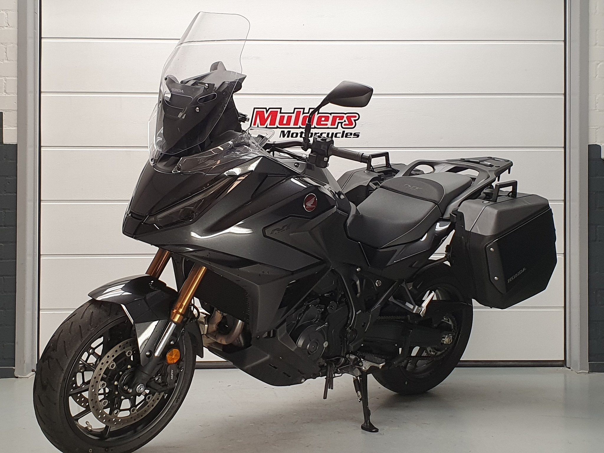 Honda NT 1100 DCT HONDA NT 1100 DCT (bj 2025), Bedrijf, Mc.benelux@honda-eu.com, Toermotor, Doornveld 180 - 184
B-1731  Zellik, BE
