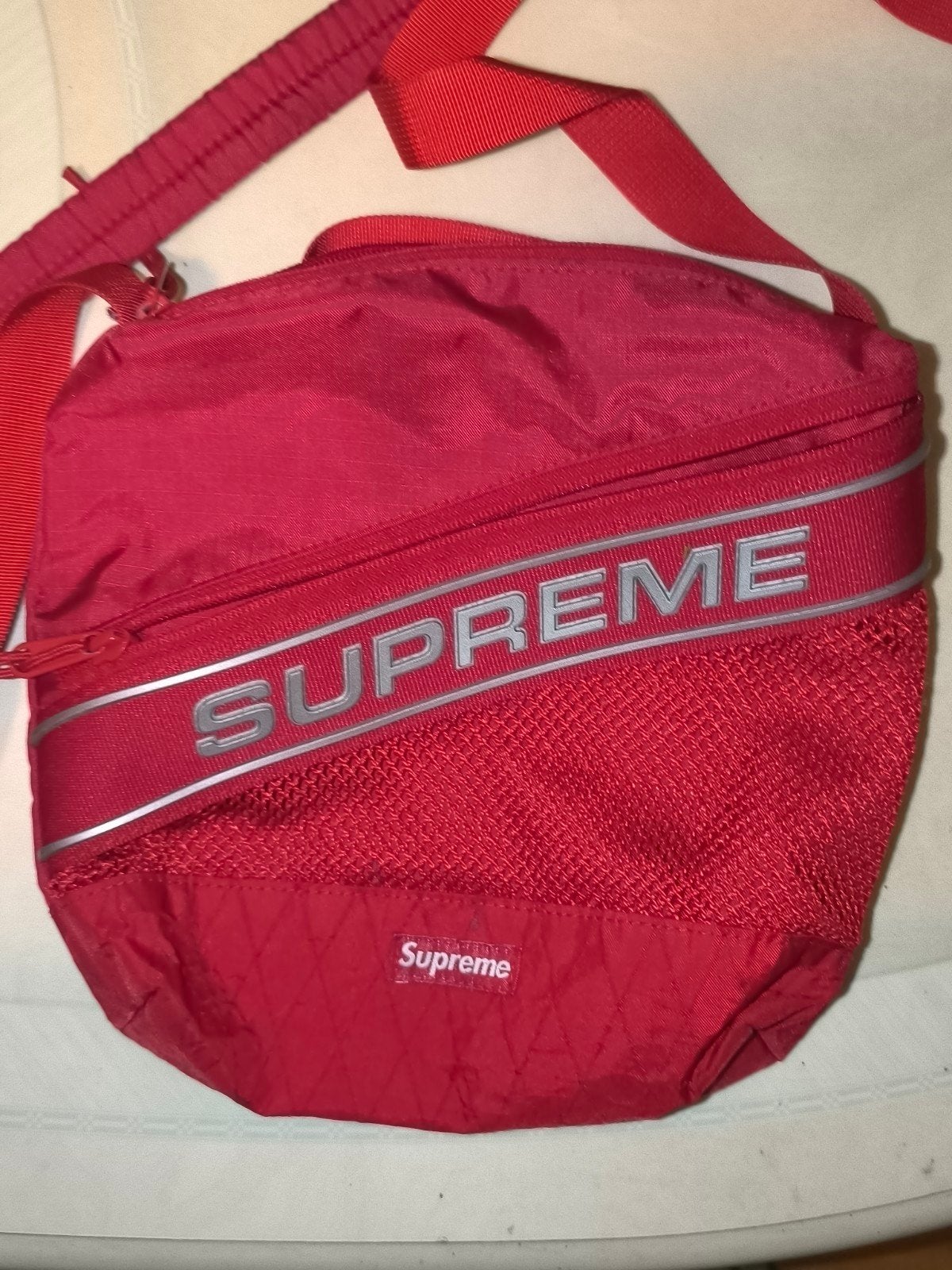 Supreme Shoulder Bag FW23 - Zo goed als nieuw, Ophalen of Verzenden, Zo goed als nieuw, Rood, Schoudertasje