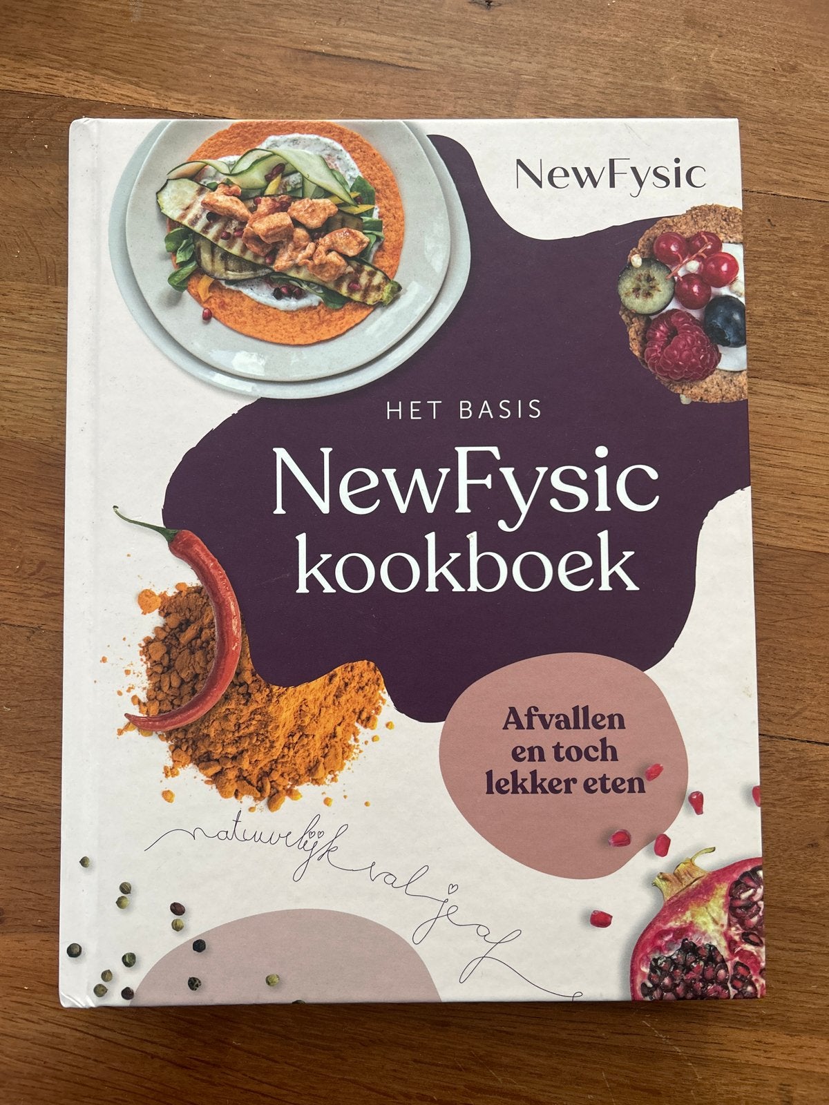 Het Basis NewFysic Kookboek - Afvallen en Lekker Eten, Hoofdgerechten, Ophalen of Verzenden, Zo goed als nieuw, Gezond koken