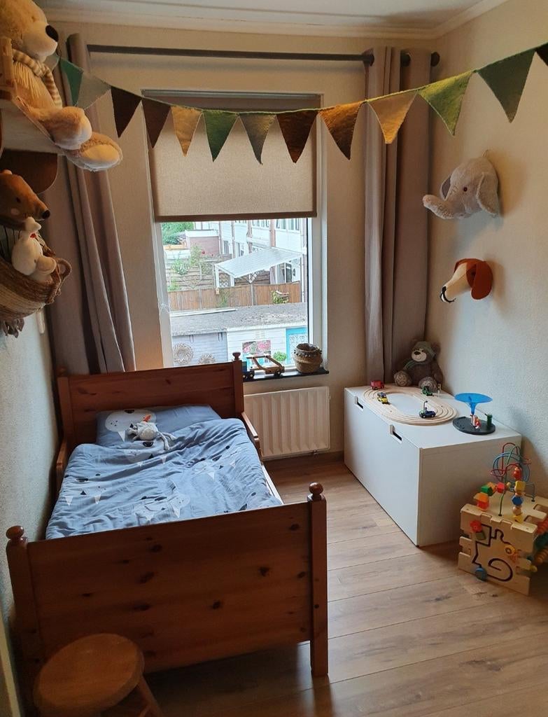 Ikea leksvik meegroeibed, Huis en Inrichting, Ophalen, Verstelbaar, Eenpersoons, Bruin