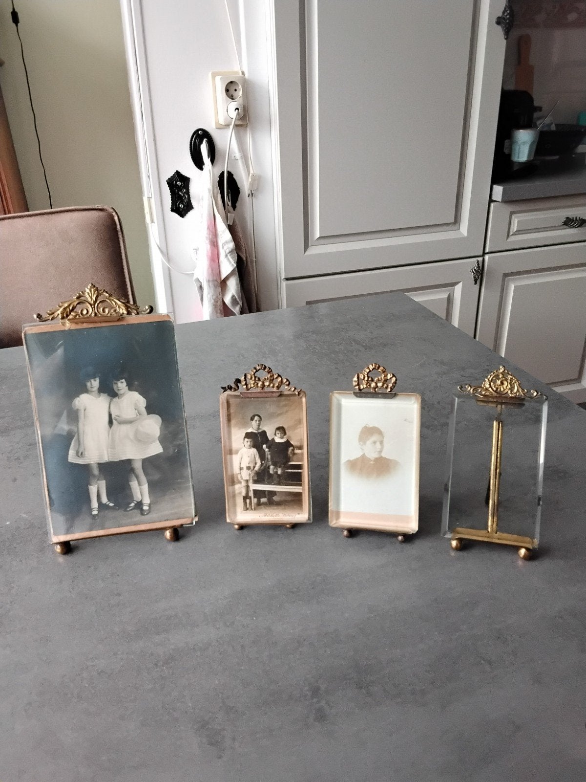 antieke franse staande fotolijstje met strik ook  apart te k, Antiek en Kunst, Ophalen of Verzenden