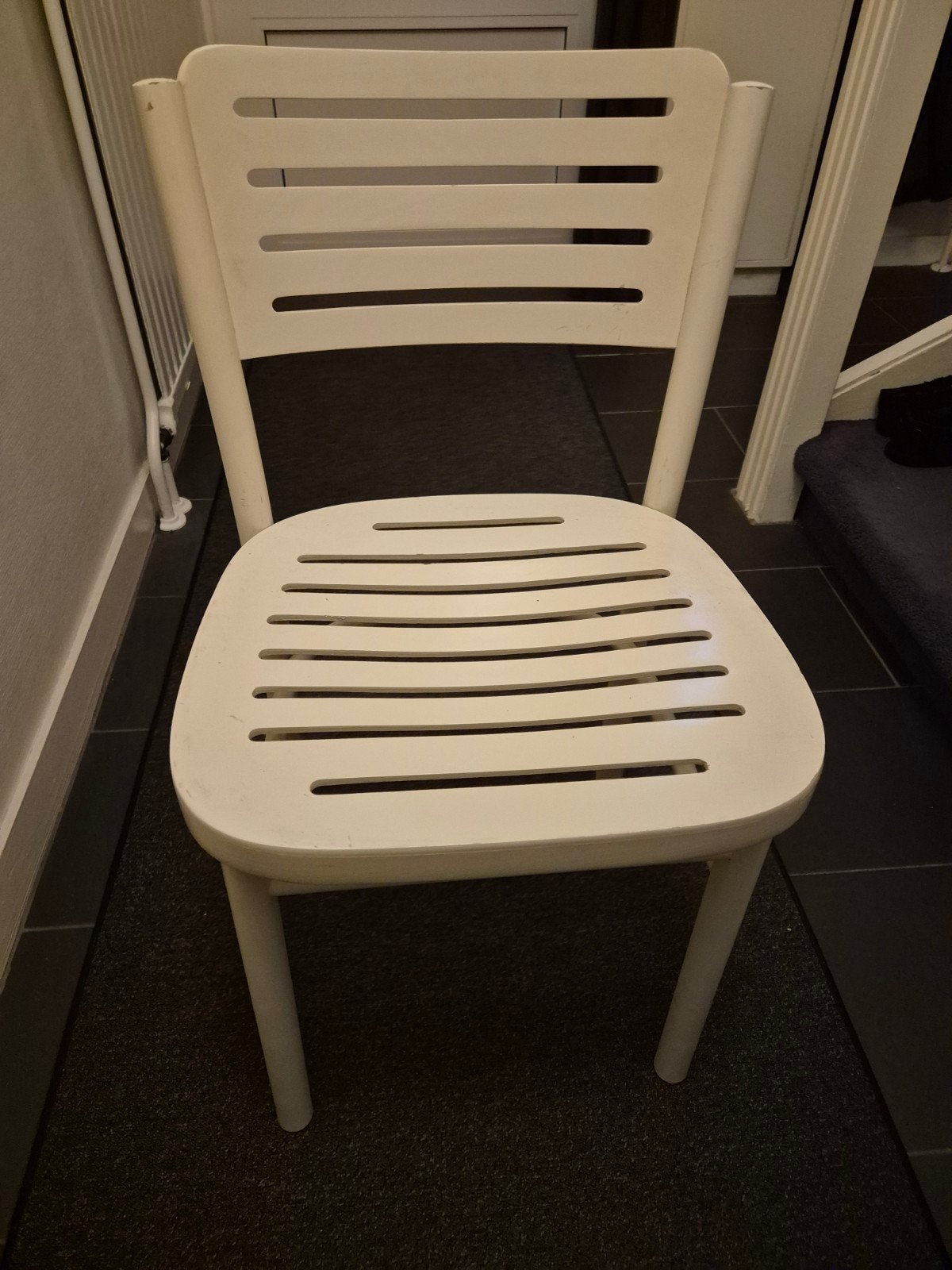GRATIS 4 WITTE KEUKENSTOELEN HOUT, Ophalen, Gebruikt, Wit, Vier