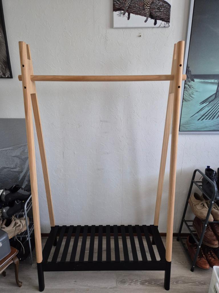 Kledingrek JENNET met schoenenrek naturel/zwart, Ophalen, Gebruikt
