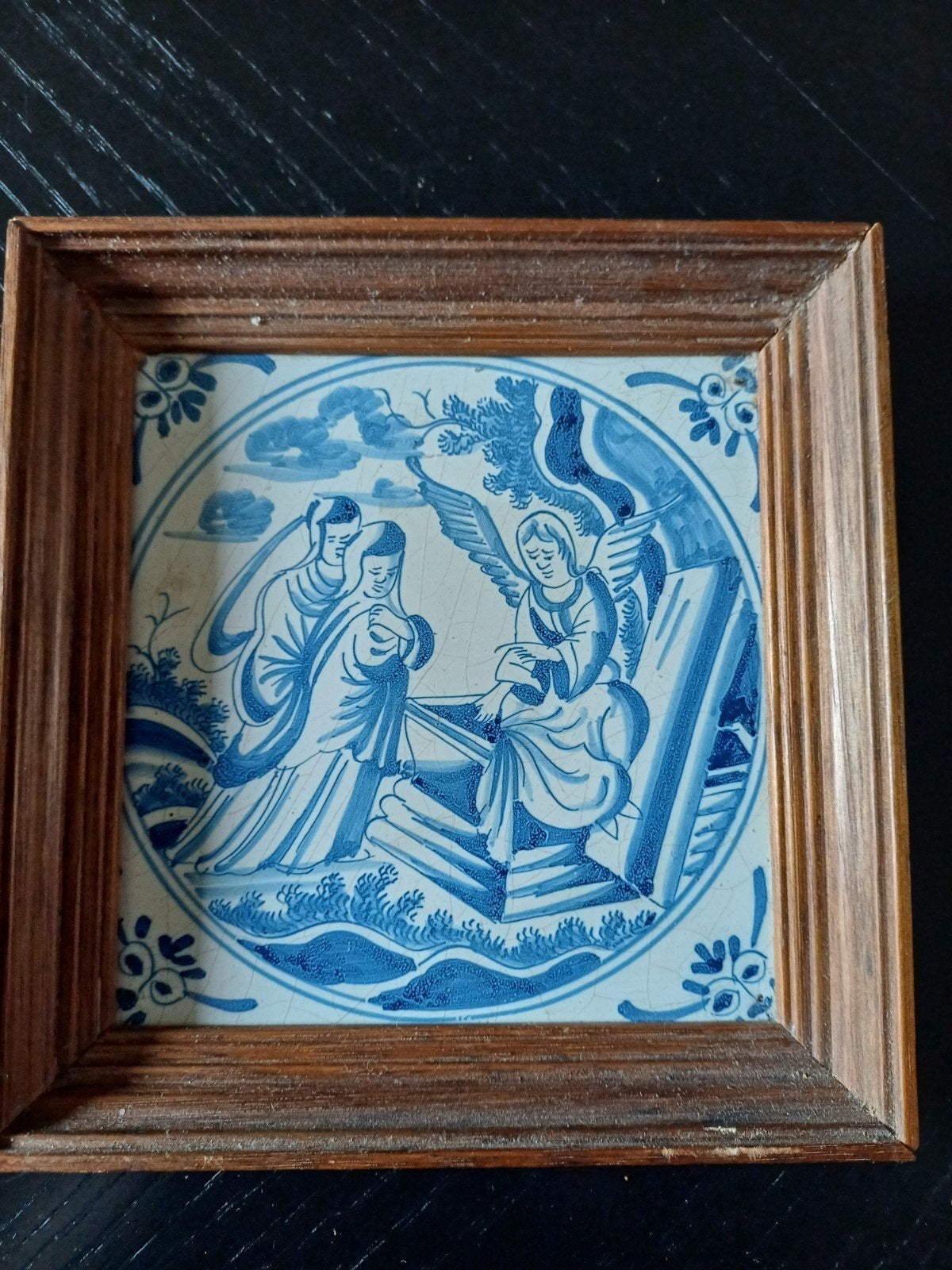 Antieke Delfts Blauwe Tegel met Bijbelse Scène in Lijst, Ophalen of Verzenden