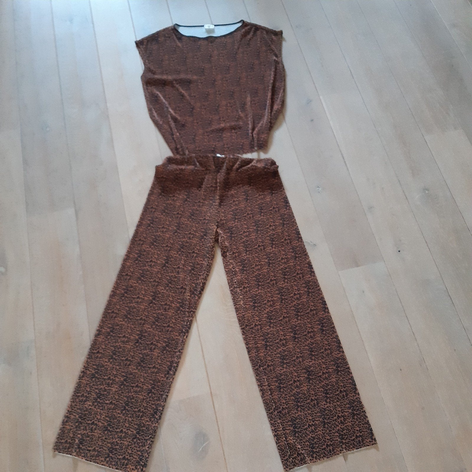 zusss setje maat L, Bruin, Maat 42/44 (L), Ophalen of Verzenden, Zo goed als nieuw