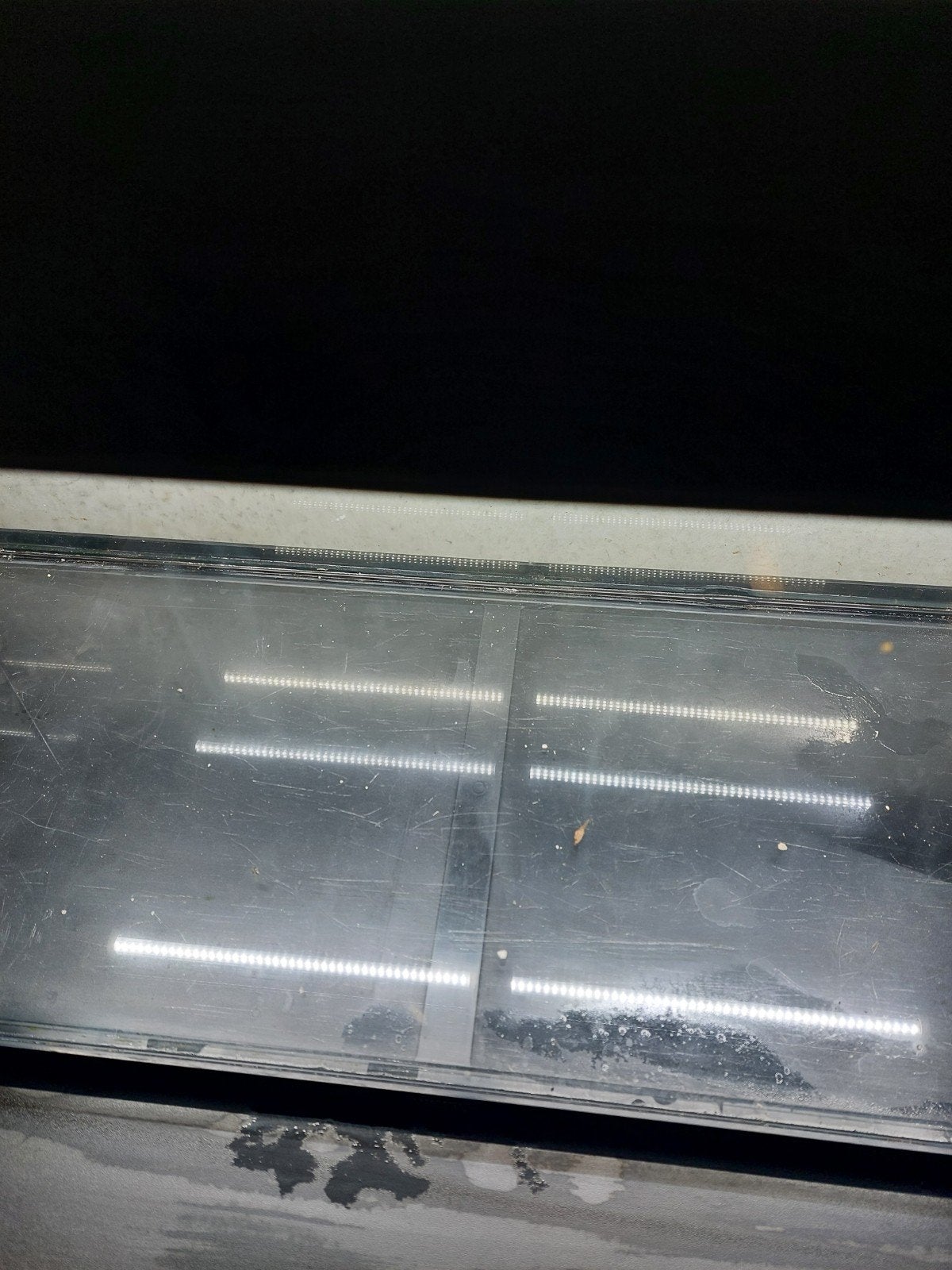 te koop, Gebruikt, Aquariummeubel, Ophalen of Verzenden, Inclusief deksel