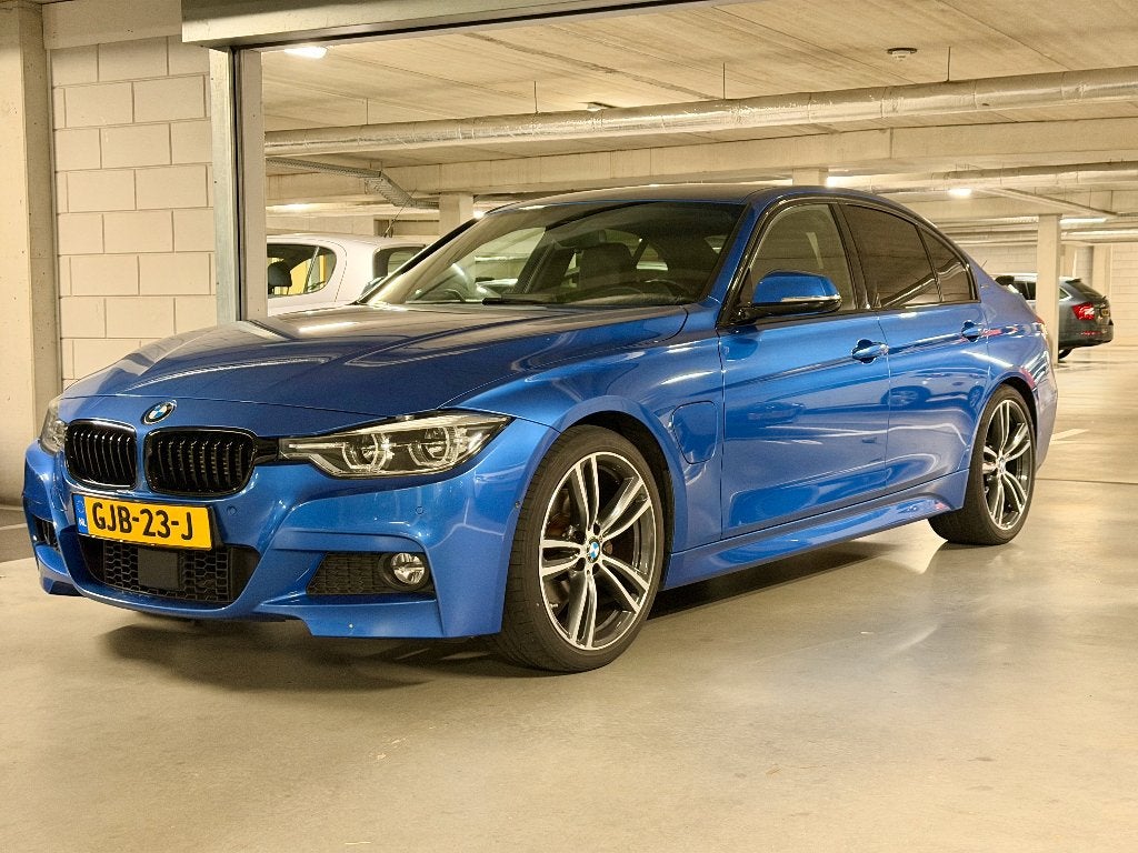 BMW 3-Serie 330e Iperformance 252pk Aut 2016 Blauw, Automaat, 1998 cc, Achterwielaandrijving, 4 cilinders
