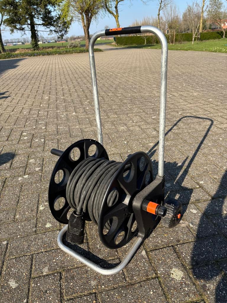 Krachtstroom verlengkabel plat stekker 4 aders 35m op haspel, Ophalen, Gebruikt, Kabel of Snoer
