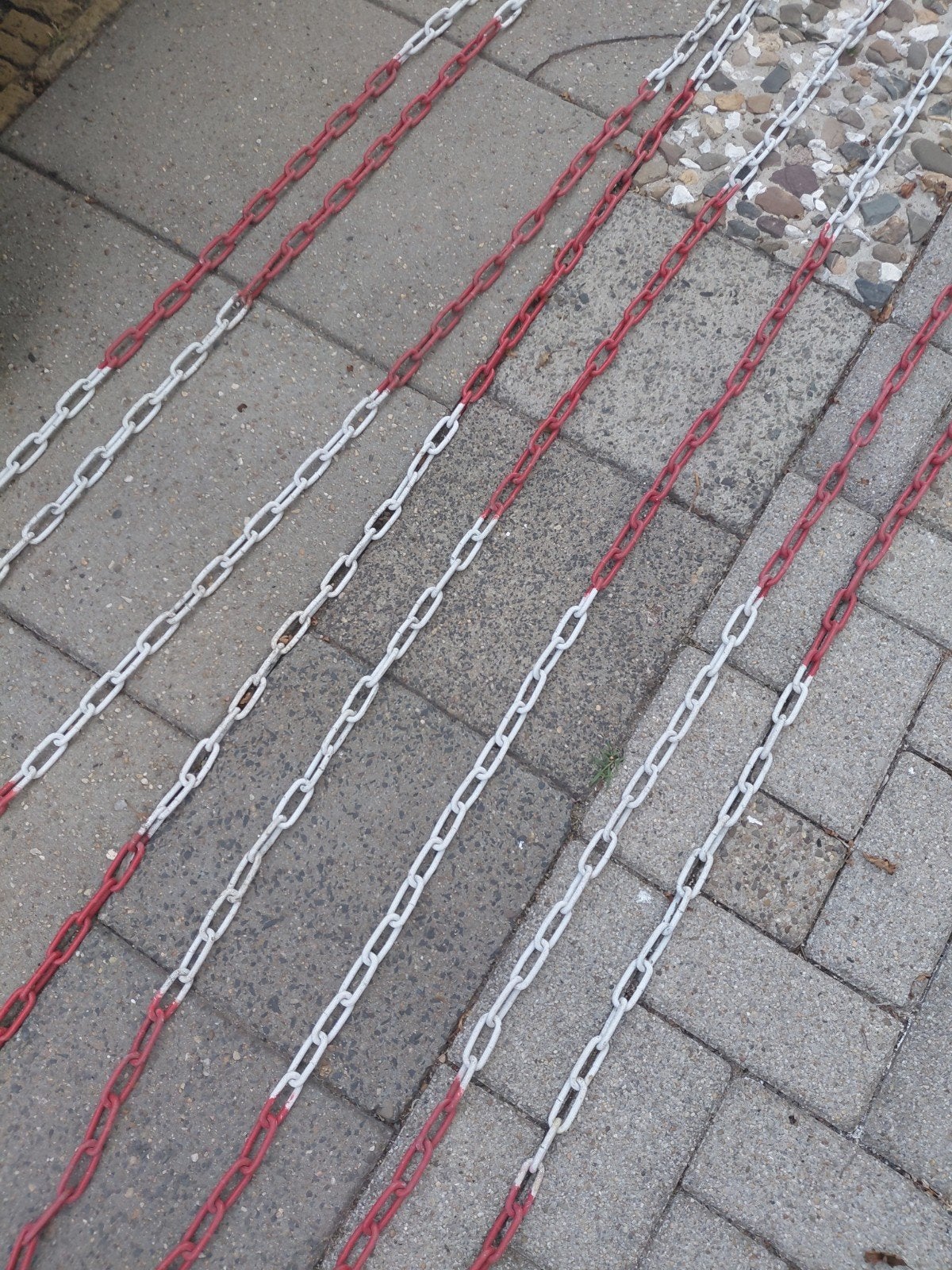 Gegalvaniseerde kettingen 8 x 10 meter, rood/wit, Ophalen