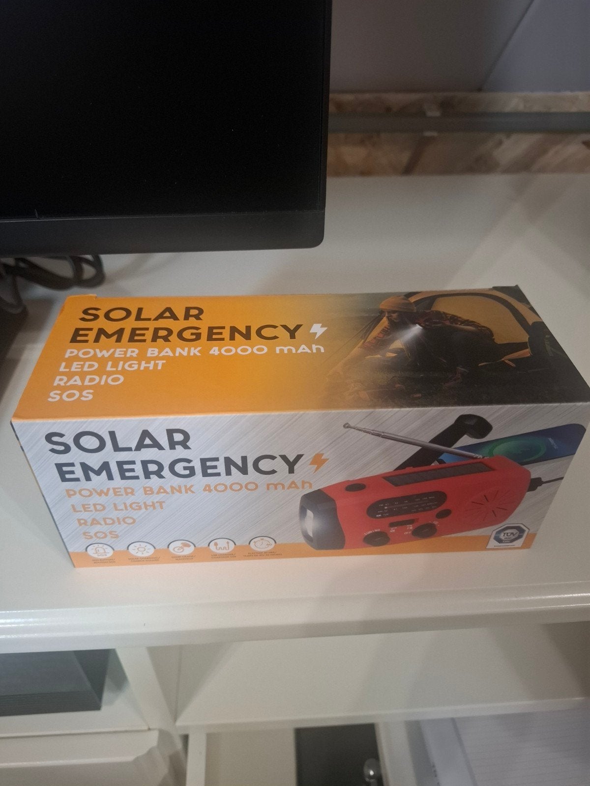 Solar Nood Power Bank 4000 mAh met LED Licht & Radio, Ophalen of Verzenden, Nieuw, Onbekend