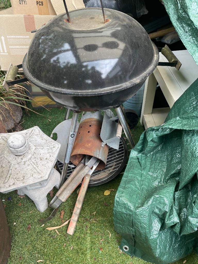bbq met gereedschap en starter, Ophalen, Gebruikt