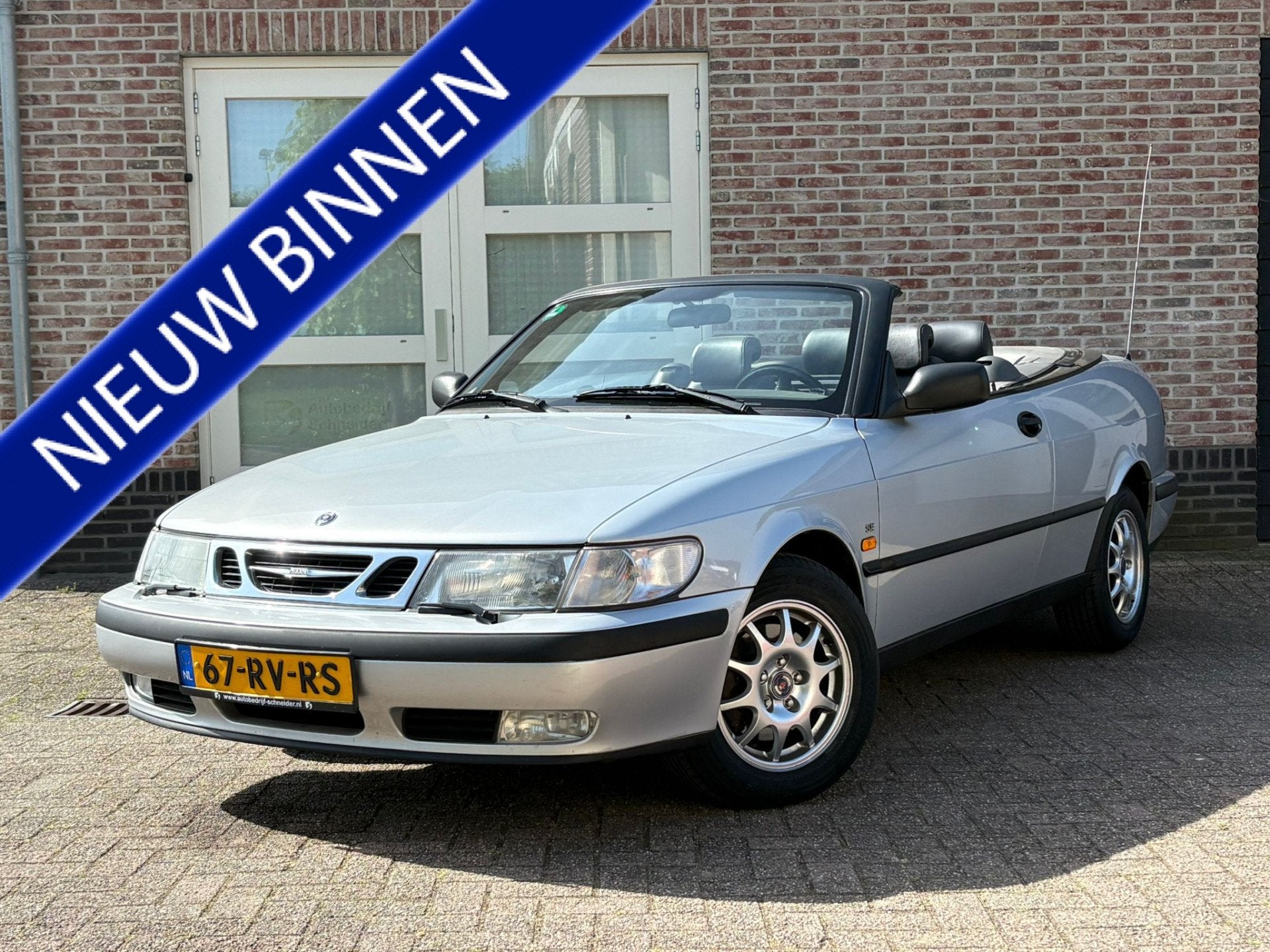 Saab 9-3 Cabrio 2.3 SE Leder Airco Blauwe kap zeer mooi, Voorwielaandrijving, Zwart, Bedrijf, Handgeschakeld