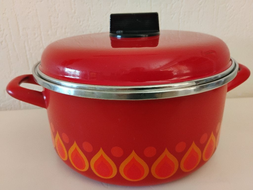 Rode pan met motief emaille 2 liter inhoud, Ophalen of Verzenden, Gebruikt, Emaille