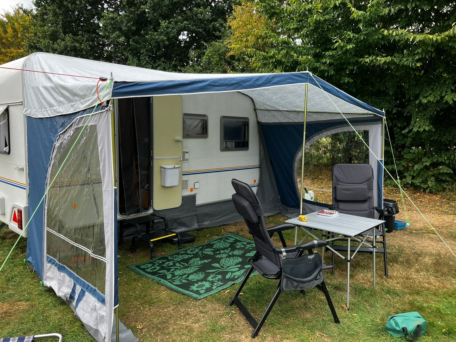 Voortent vrijbuiter omloop 8.33, Ophalen, Gebruikt