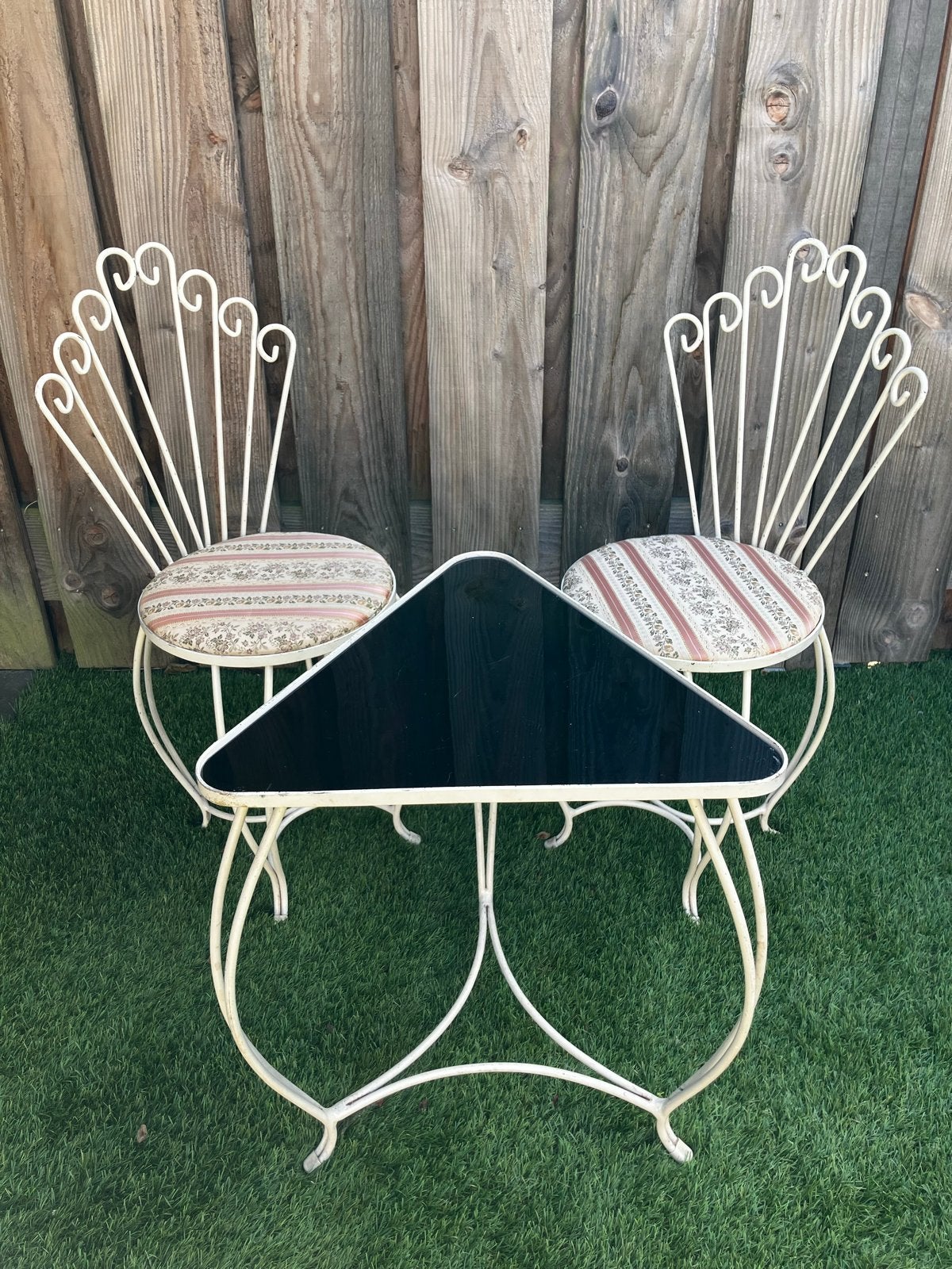 Vintage bistroset met 2 stoelen en tafel, Ophalen, Gebruikt, Overige materialen, 2 zitplaatsen