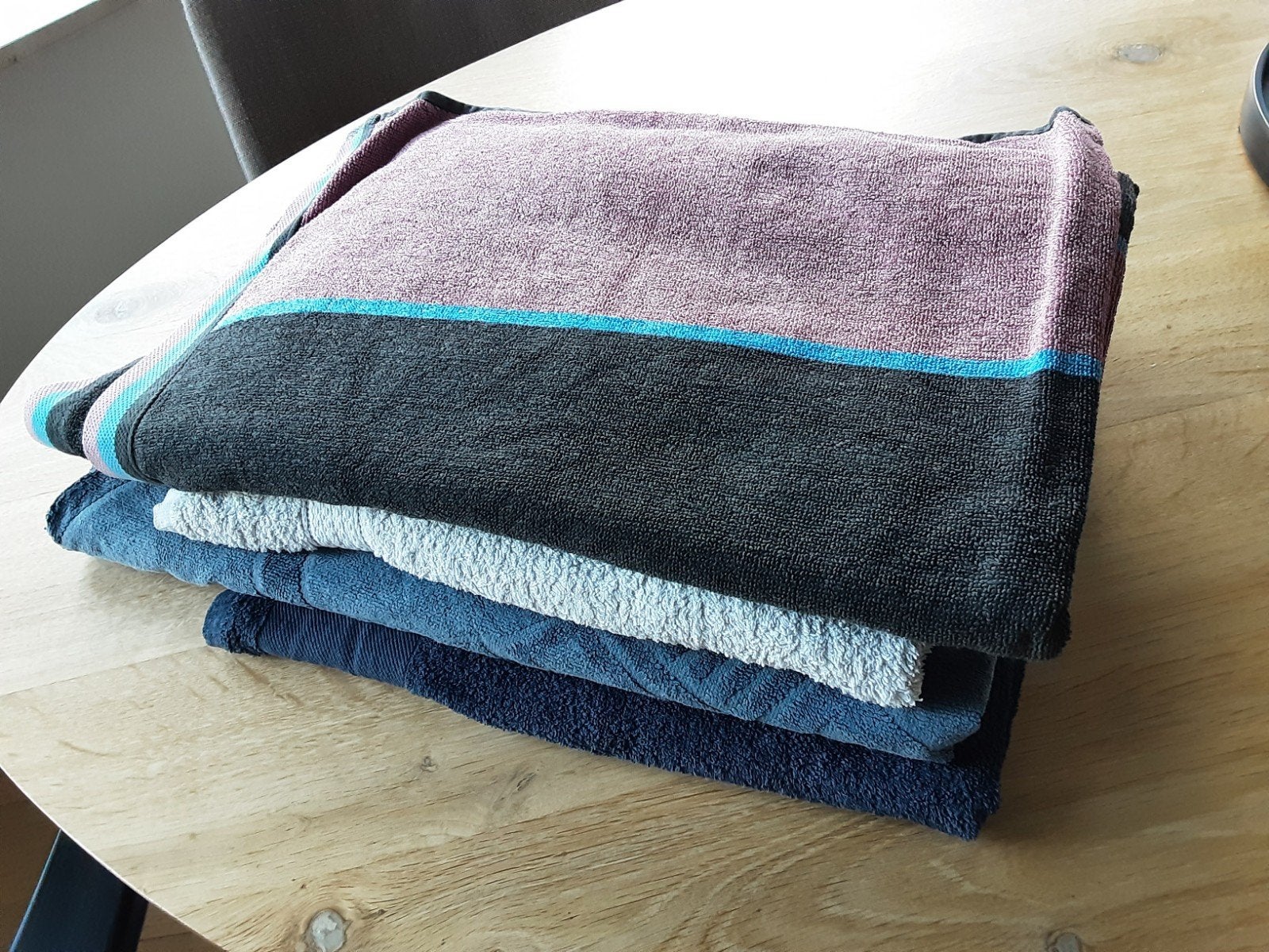 GRATIS grote strandlakens / handdoeken, Ophalen, Gebruikt, Overige kleuren, Handdoek