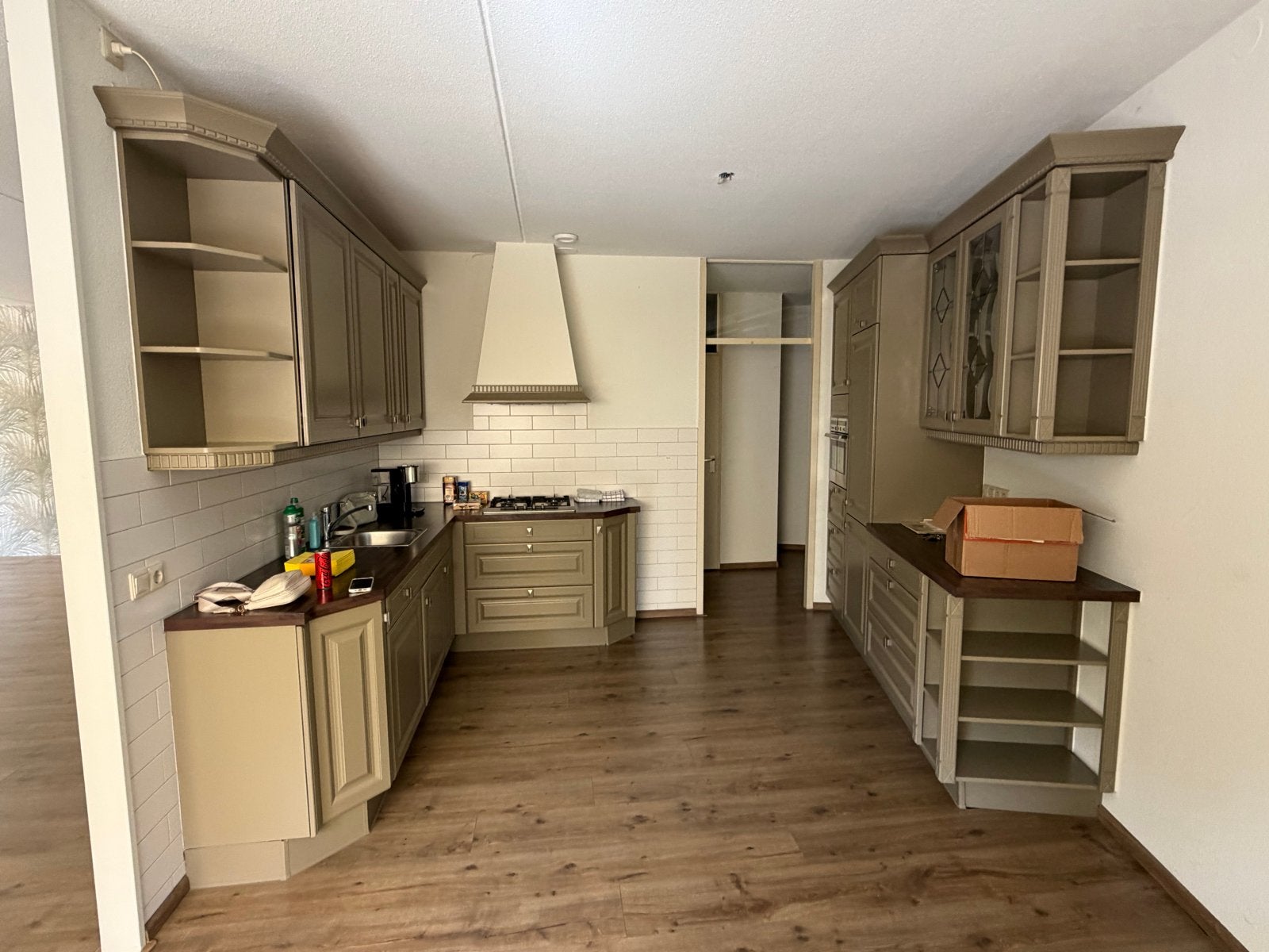 Keuken inclusief inbouw apparatuur, Ophalen, Gebruikt, Overige materialen, Hoekkeuken