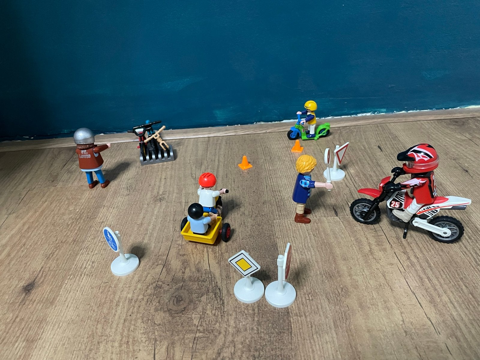 Diverse Playmobil vervoermiddelen met figuren, Ophalen of Verzenden, Gebruikt