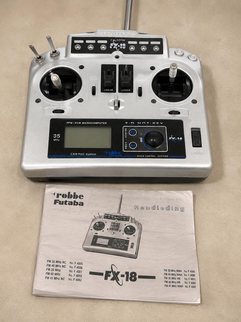 Robbe Futaba FX-18 Afstandsbediening met Handleiding, Ophalen of Verzenden, Gebruikt
