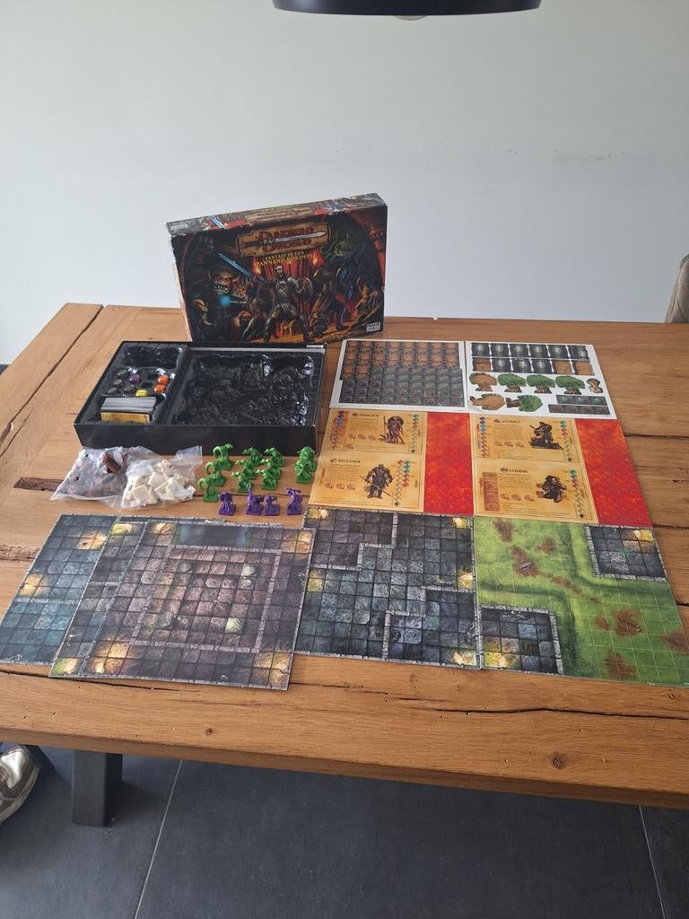 Dungeons & Dragons Bordspel (Incompleet), Hobby en Vrije tijd, Gezelschapsspellen | Bordspellen, Gebruikt, Ophalen of Verzenden
